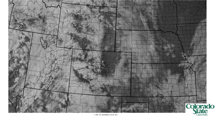 1-km GOES visible imagery (click image for animation)